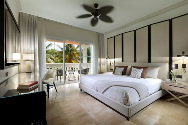 Private Transfer From Sangster International Airport To All Resorts, Villas, AirBnbs In Lucea